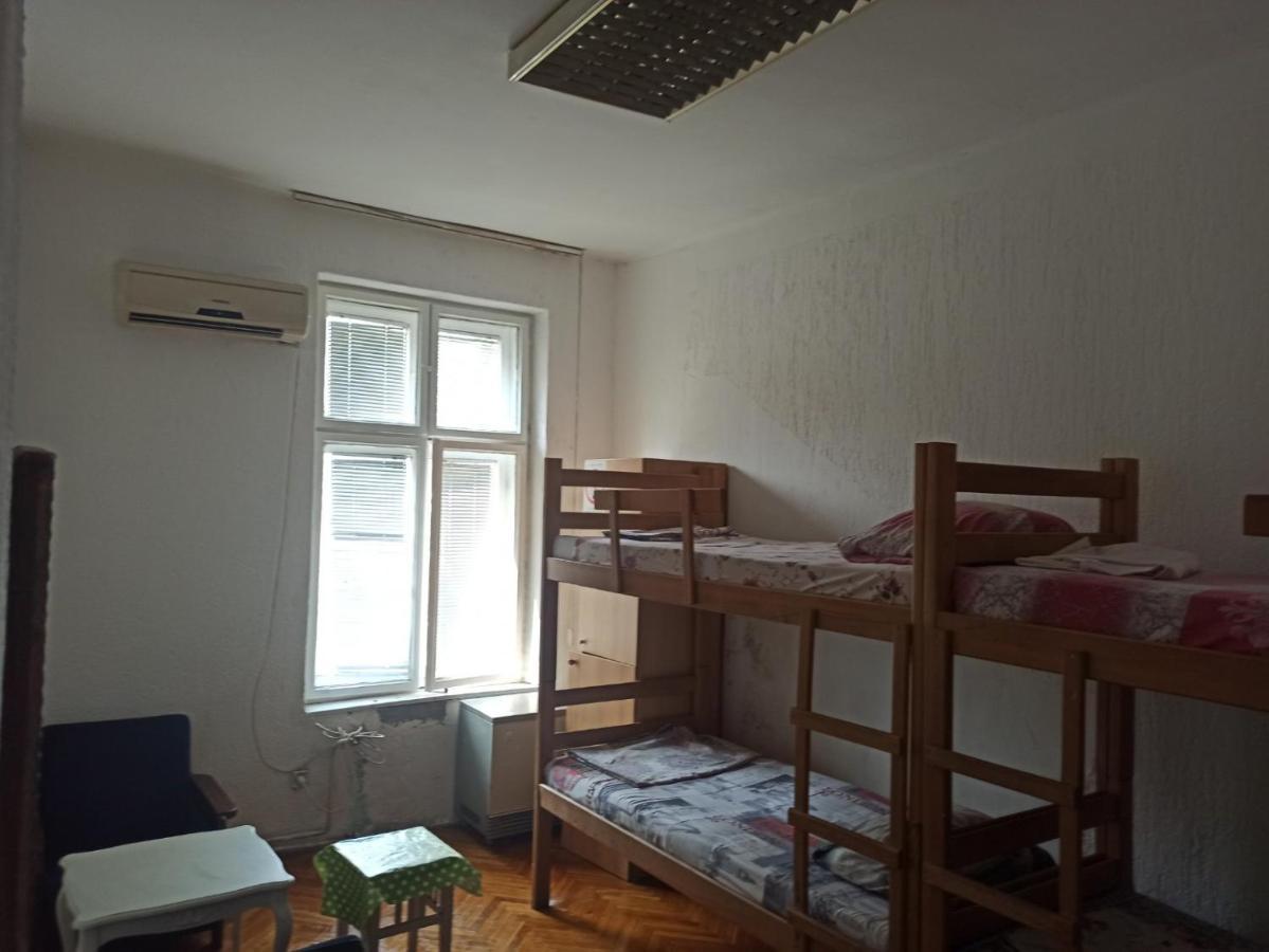 Hostel Yolo Beograd Eksteriør bilde